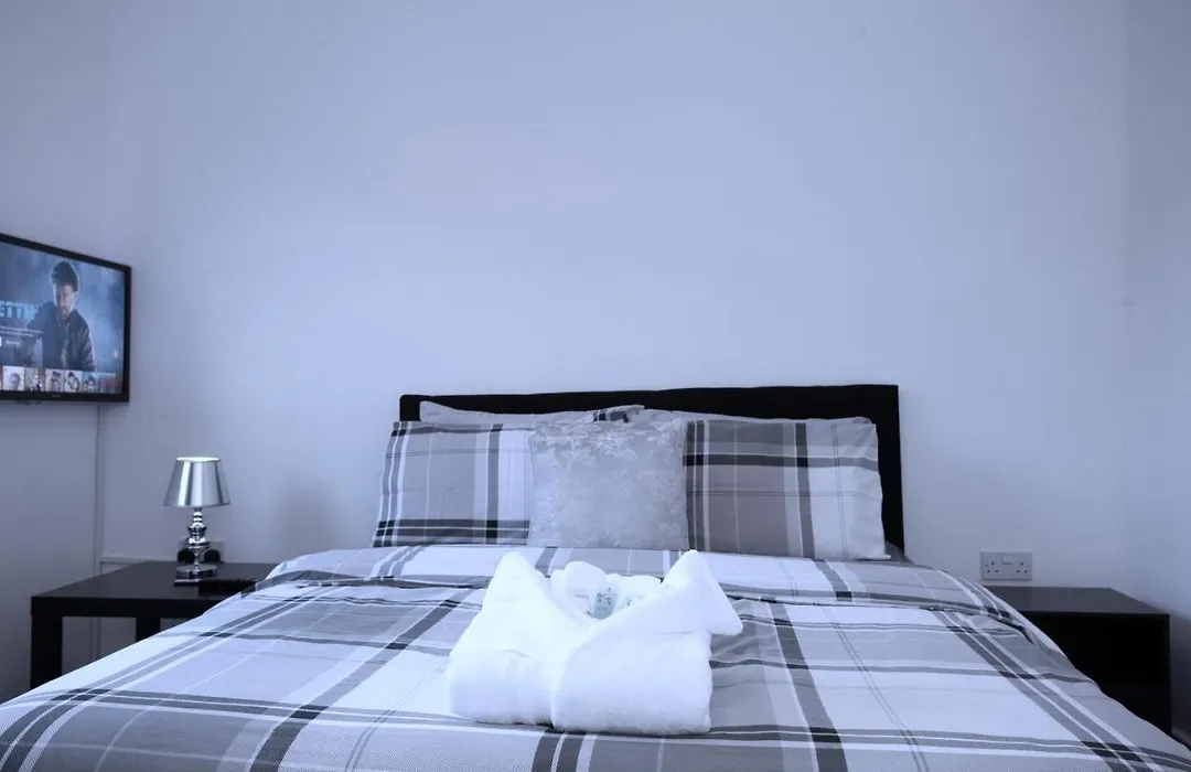 Amersham Park Apartment-1